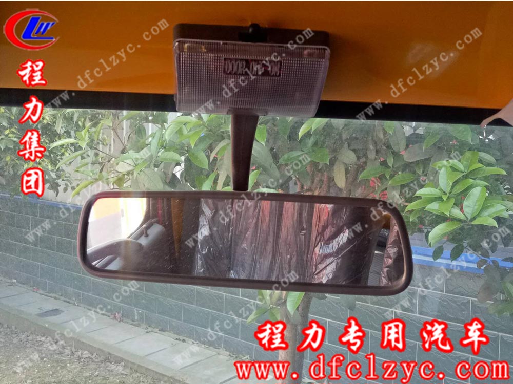 東風(fēng)凱普特雙排水罐消防車(chē)